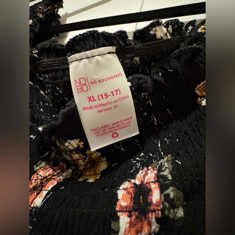 Floral Crop Top - Picture 4 of 5